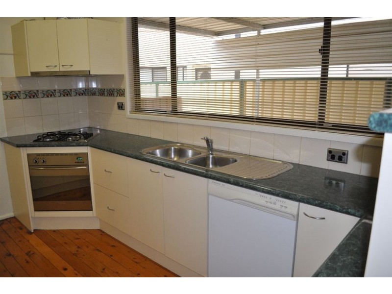 27 Hilltop Avenue, Blacktown NSW 2148