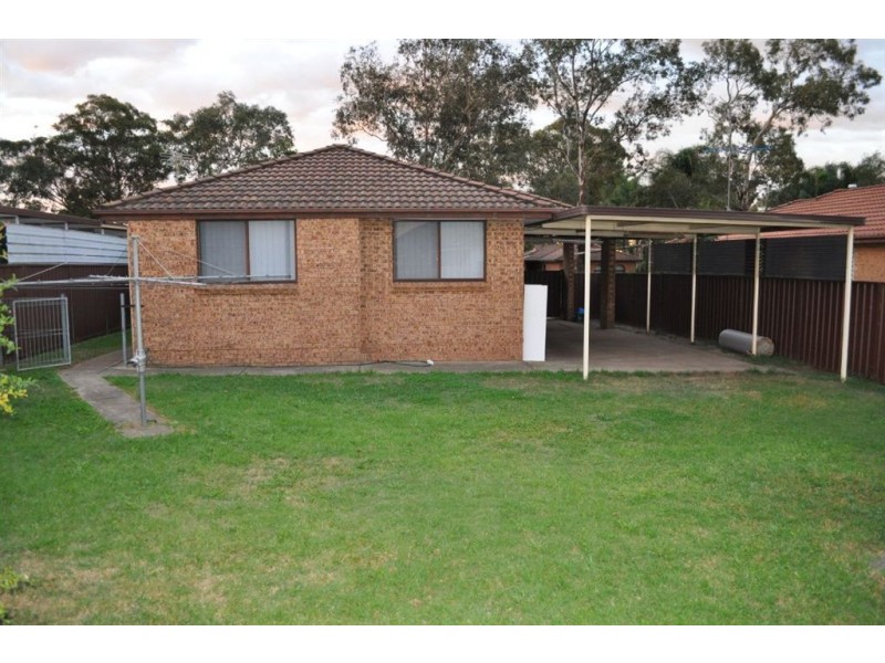 5 Hoyle Drive, Dean Park NSW 2761