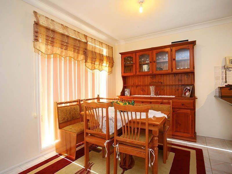 18 Burrinjuck Drive, Woodcroft NSW 2767