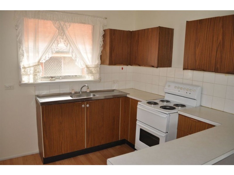 77 Warrimoo Drive, Quakers Hill NSW 2763