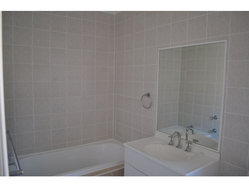 16 Mort Street, Blacktown NSW 2148