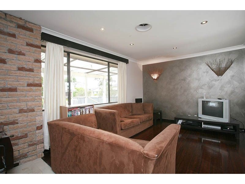 8 Chisholm Street, Quakers Hill NSW 2763