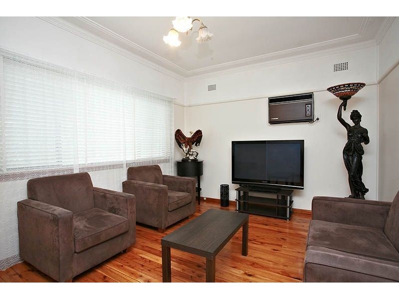 32 Mulgi Street, Blacktown NSW 2148