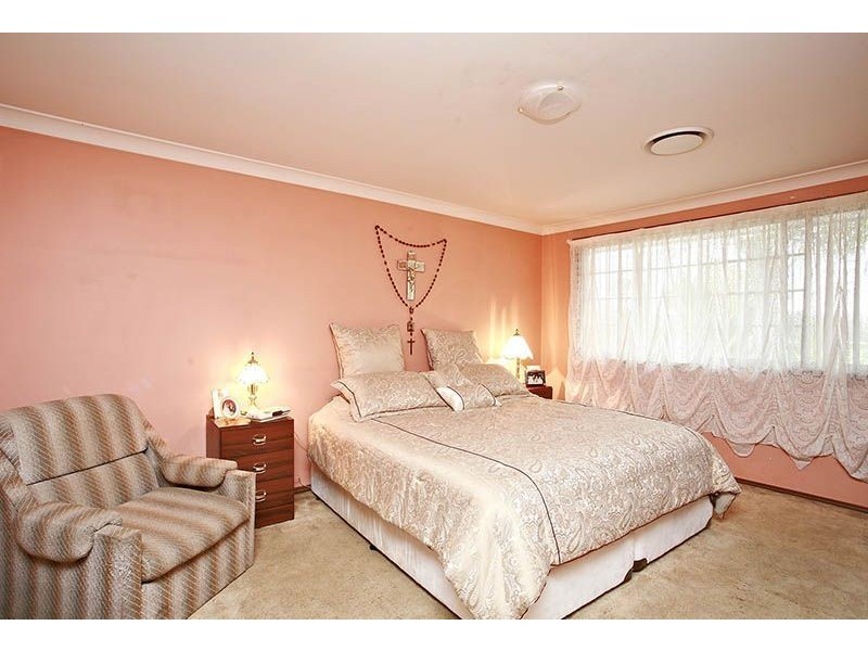 60 Quakers Hill Parkway, Quakers Hill NSW 2763