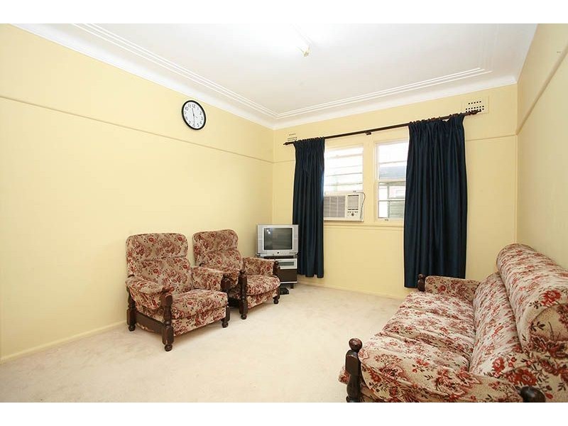 6 Springfield Avenue, Blacktown NSW 2148