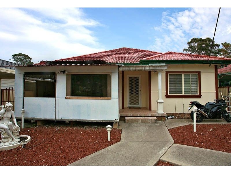 8 Springfield Avenue, Blacktown NSW 2148