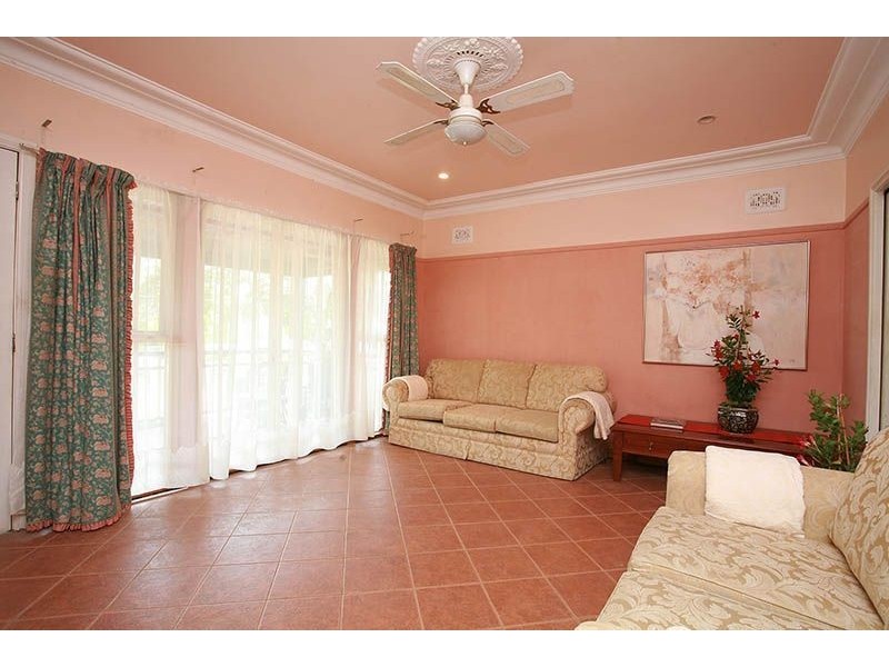 43 Matthew Crescent, Blacktown NSW 2148