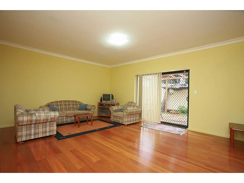 12 Rosalind Road, Marayong NSW 2148