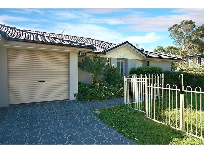 2/297 Flushcombe Road, Blacktown NSW 2148