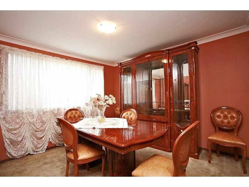 60 Quakers Hill Parkway, Quakers Hill NSW 2763