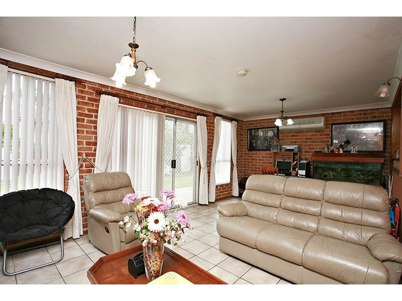 60 Quakers Hill Parkway, Quakers Hill NSW 2763