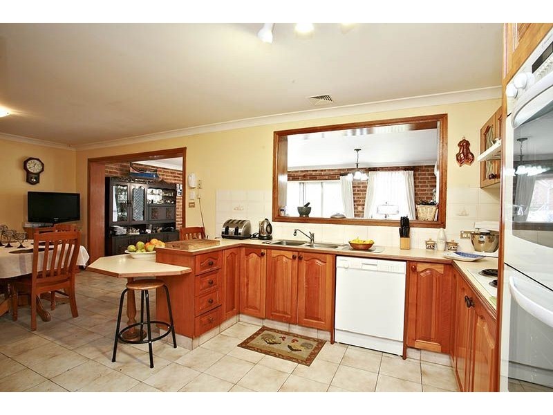 60 Quakers Hill Parkway, Quakers Hill NSW 2763