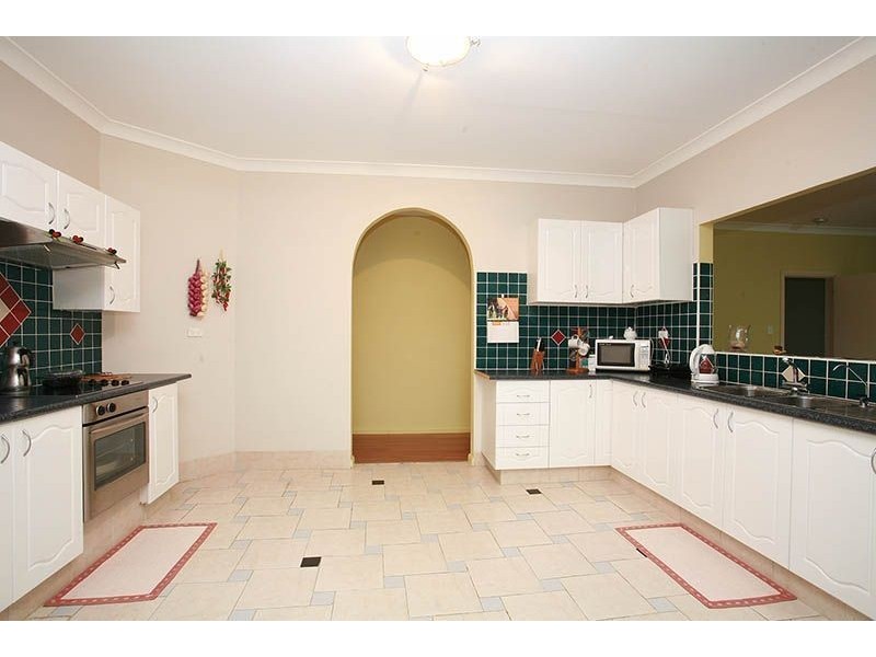 12 Rosalind Road, Marayong NSW 2148