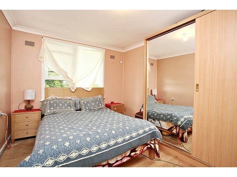 27 Nella Dan Avenue, Tregear NSW 2770