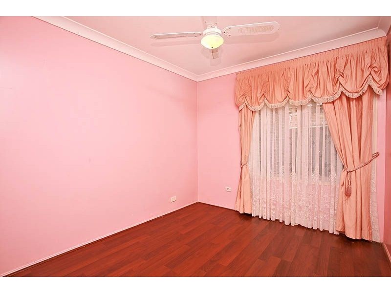 16 Loretta Place, Glendenning NSW 2761