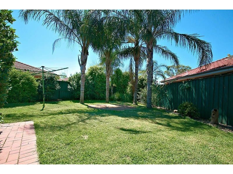 16 Loretta Place, Glendenning NSW 2761