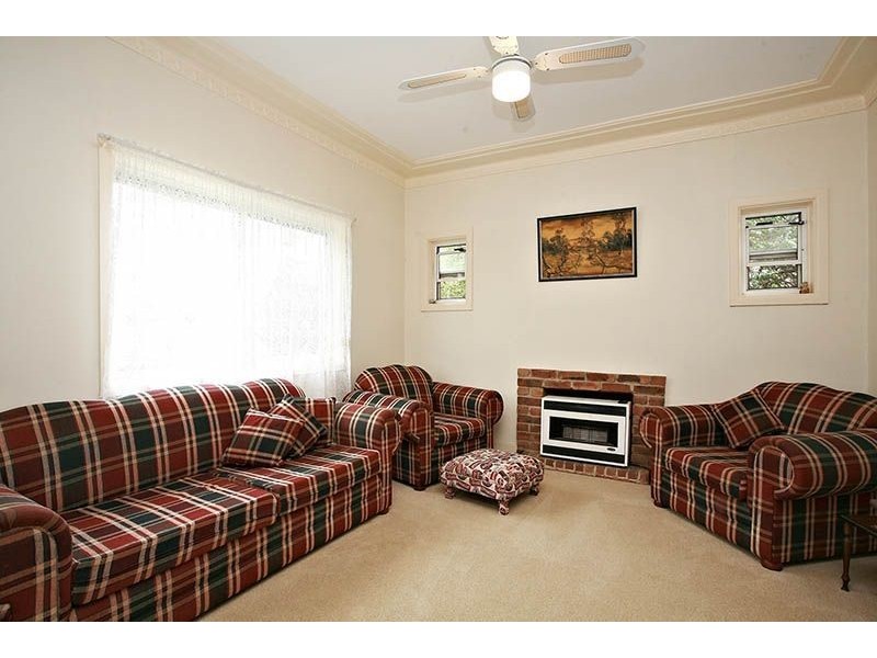 8 School Parade, Doonside NSW 2767
