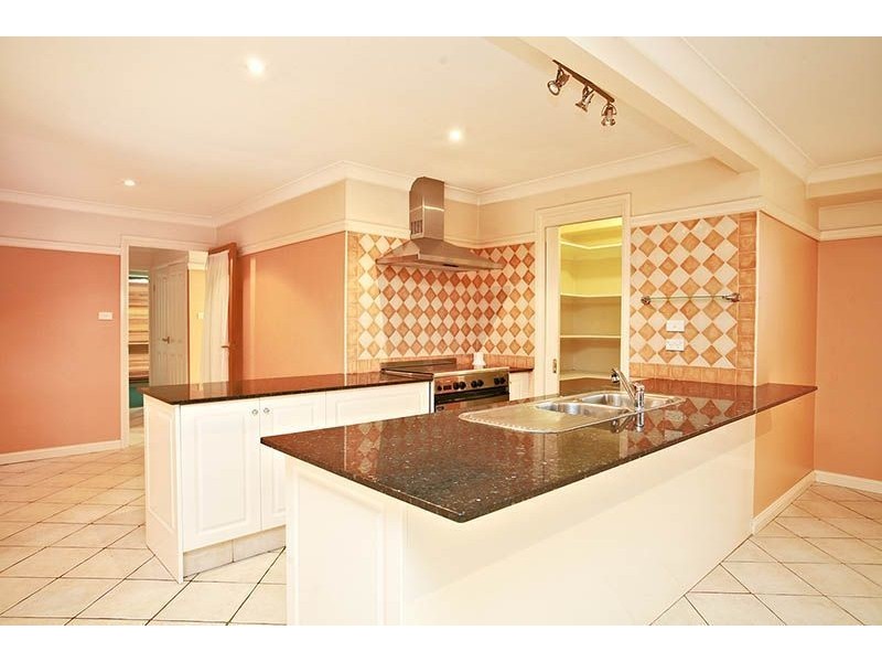 19 Chaplin Crescent, Quakers Hill NSW 2763