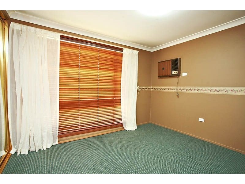 19 Chaplin Crescent, Quakers Hill NSW 2763