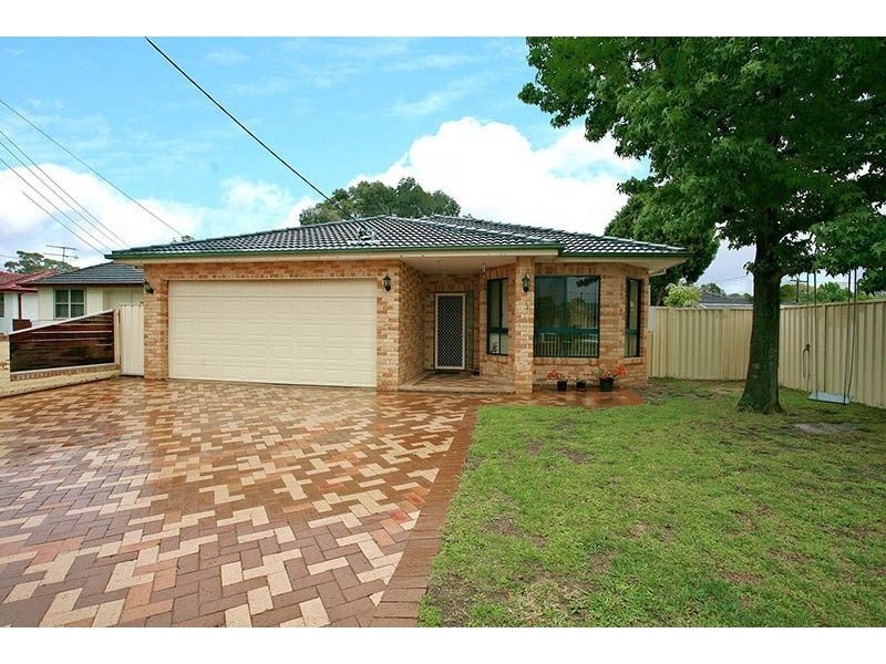 12 Rosalind Road, Marayong NSW 2148