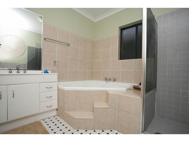 12 Rosalind Road, Marayong NSW 2148