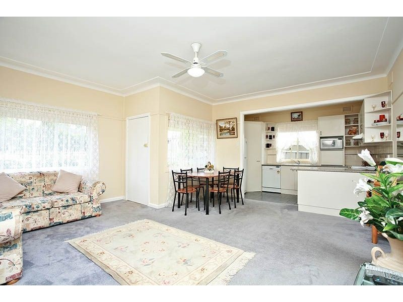 42 Charles Street, Blacktown NSW 2148