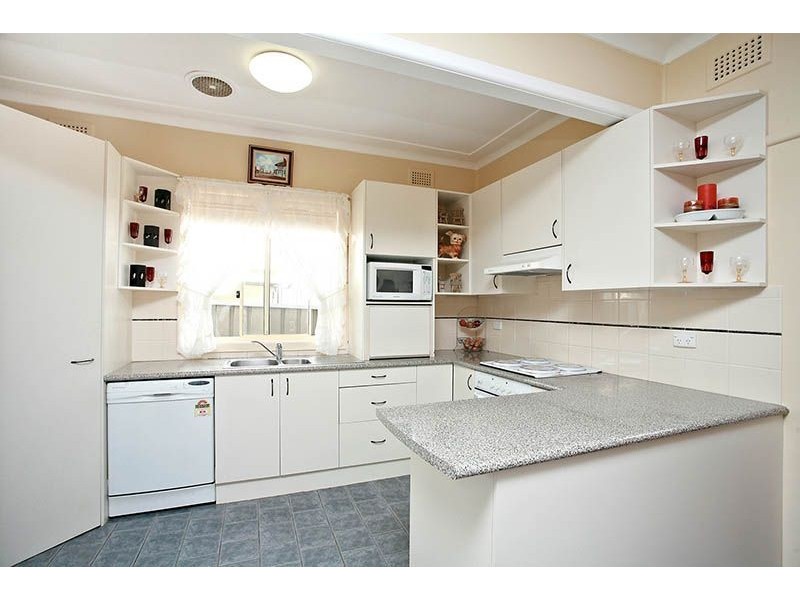 42 Charles Street, Blacktown NSW 2148