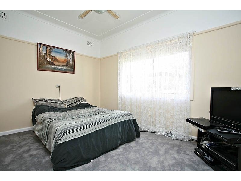 42 Charles Street, Blacktown NSW 2148