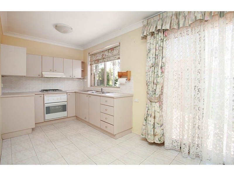 16 Loretta Place, Glendenning NSW 2761