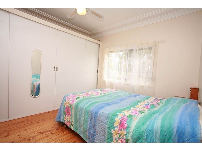 8 School Parade, Doonside NSW 2767