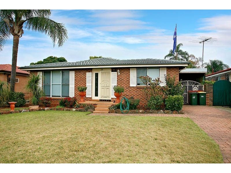 39 Falmouth Road, Quakers Hill NSW 2763