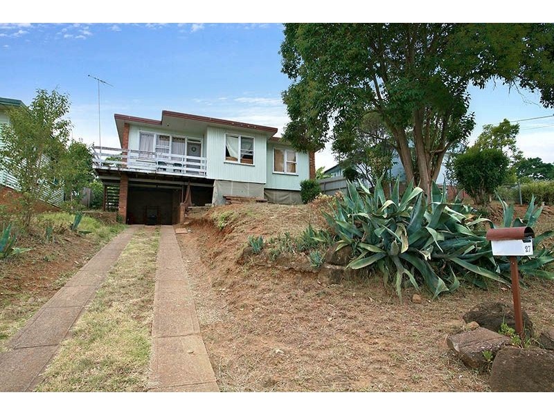 27 Nella Dan Avenue, Tregear NSW 2770