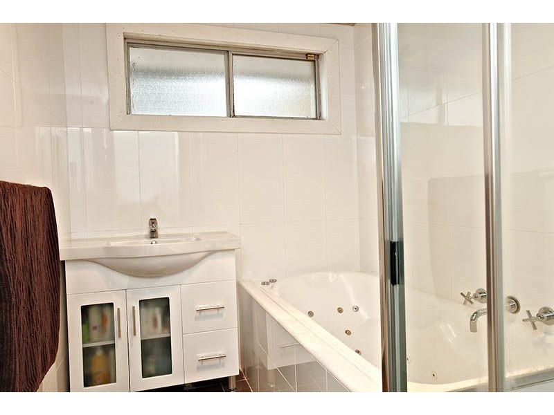 35 Roger Place, Blacktown NSW 2148