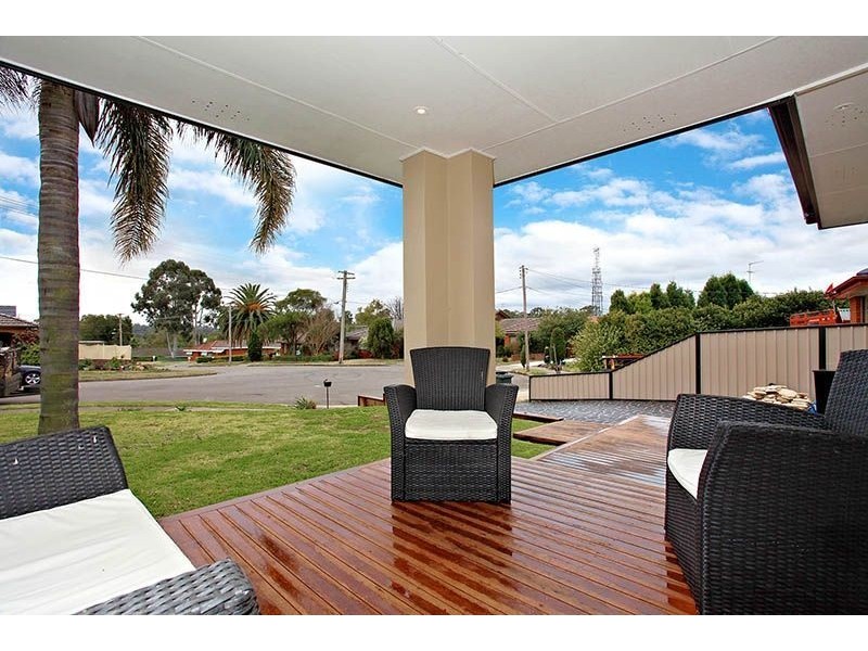 35 Roger Place, Blacktown NSW 2148