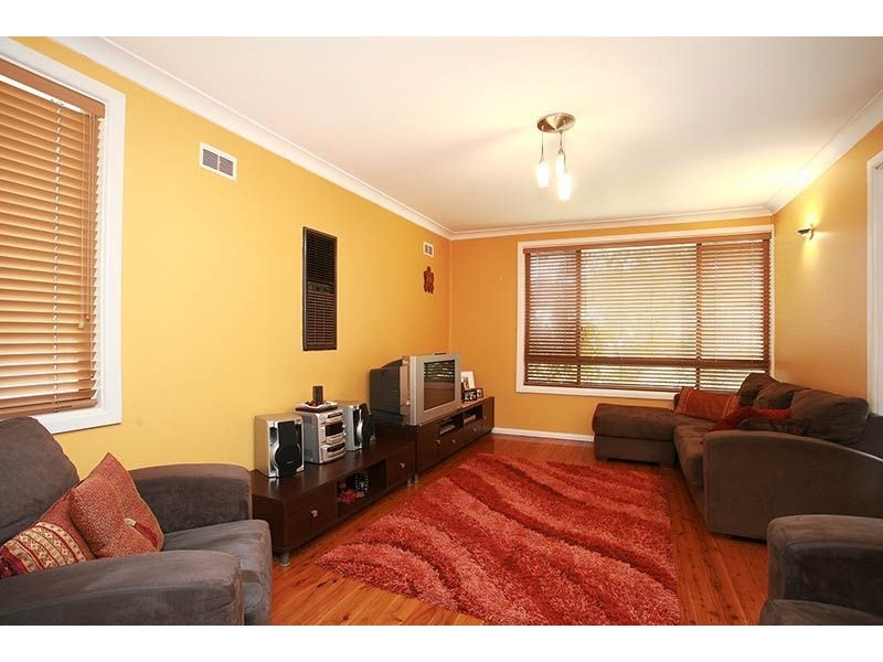 10 Robshaw Road, Marayong NSW 2148