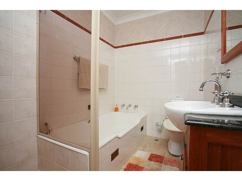 10 Robshaw Road, Marayong NSW 2148