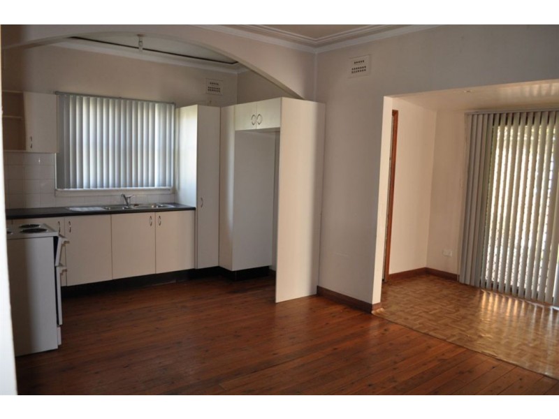 18 Mort Street, Blacktown NSW 2148