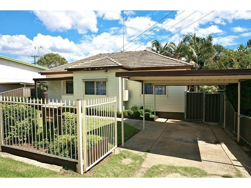 42 Charles Street, Blacktown NSW 2148