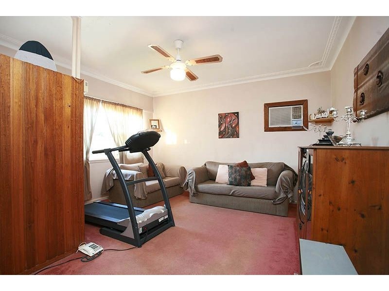 10 Savery Crescent, Blacktown NSW 2148