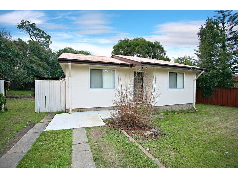2 Ivy Street, Toongabbie NSW 2146