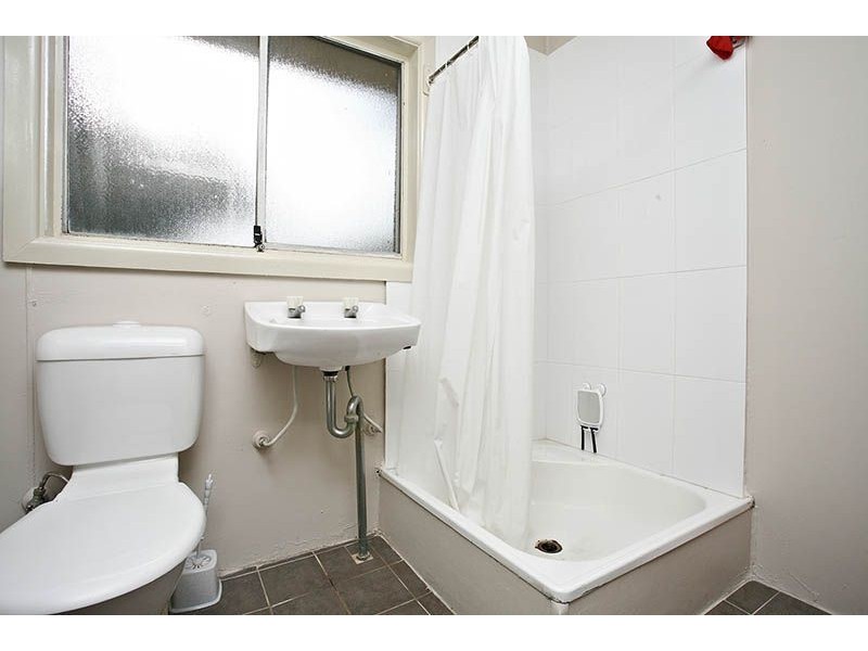 2 Ivy Street, Toongabbie NSW 2146