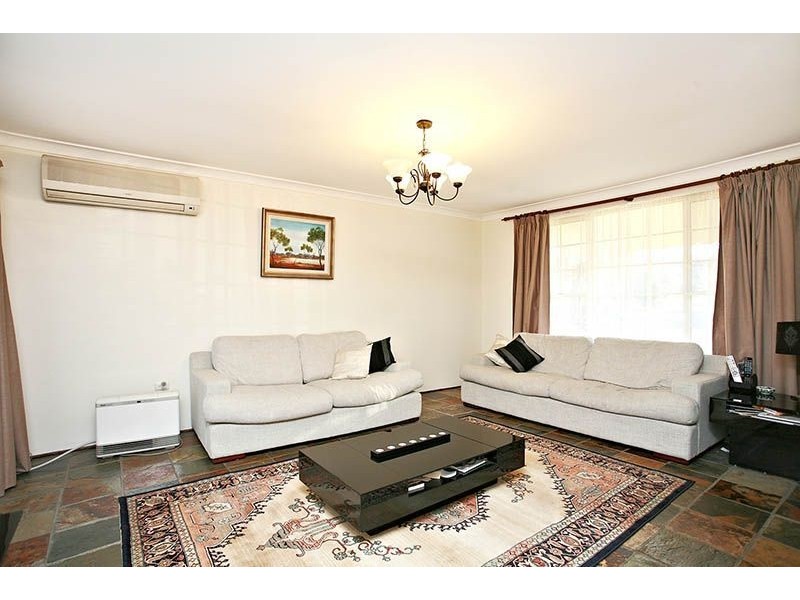 21 Holbrook Street, Bossley Park NSW 2176