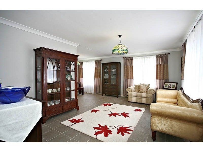 19 Southee Circuit, Oakhurst NSW 2761