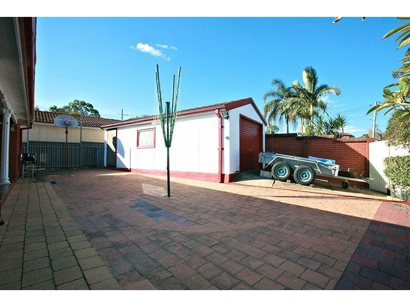 32 Vancouver Avenue, Toongabbie NSW 2146