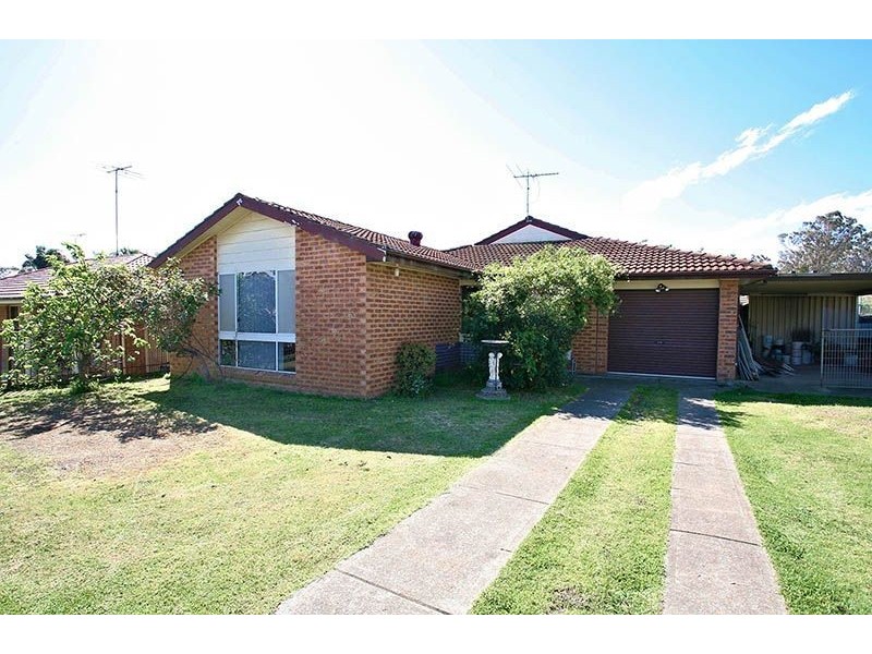 12 Hartnett Place, Doonside NSW 2767
