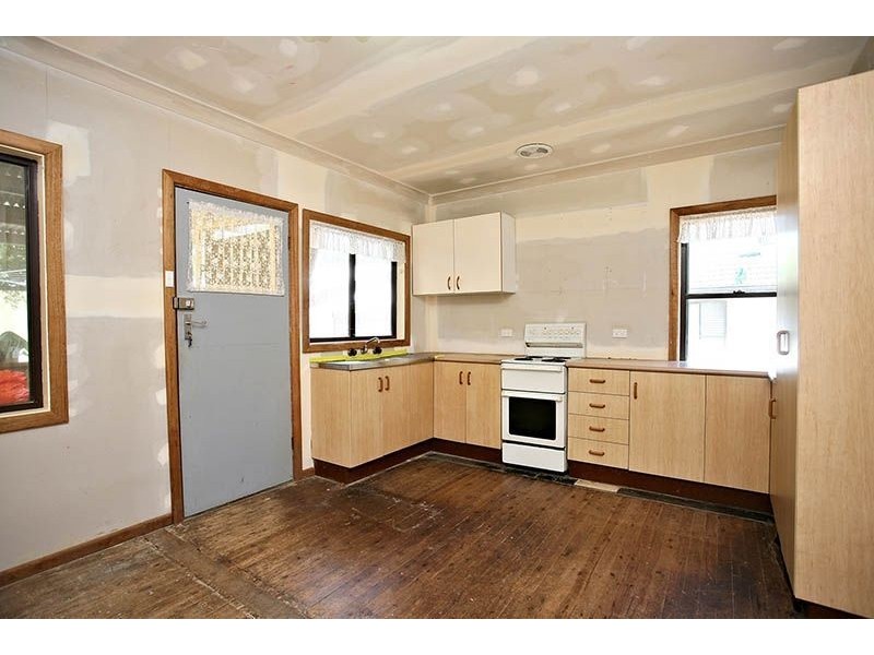 33 Lloyd Street, Blacktown NSW 2148