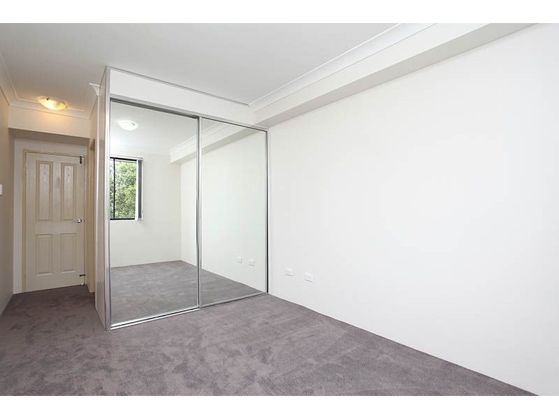 18/16-24 Oxford Street, Blacktown NSW 2148