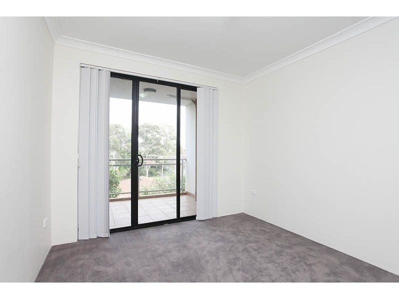 18/16-24 Oxford Street, Blacktown NSW 2148