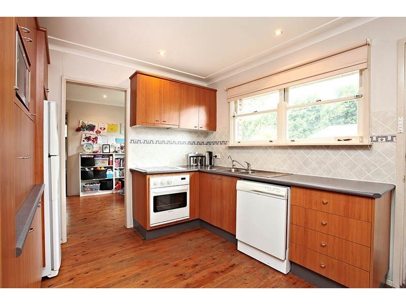 4 Linde Road, Glendenning NSW 2761