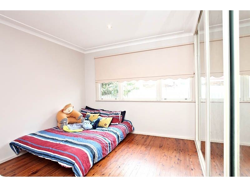 4 Linde Road, Glendenning NSW 2761